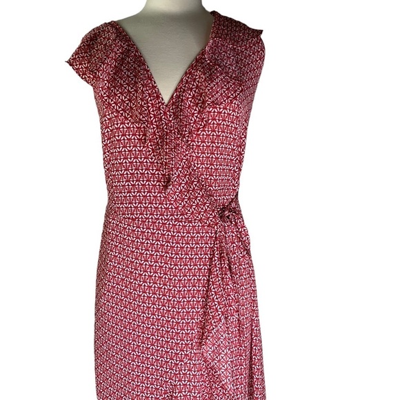 Max Studios Wrap Dress Ruffled Frills Figure Flattering Gorgeous for Spring Med - Picture 14 of 14